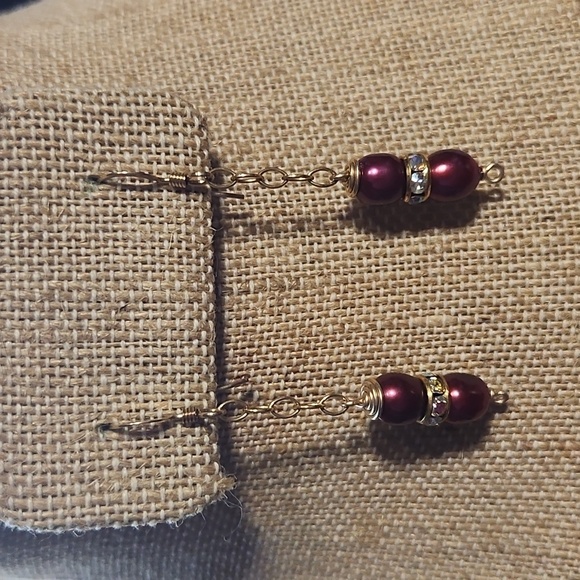 Cranberries w/Crystal Necklace Set - Picture 3 of 5